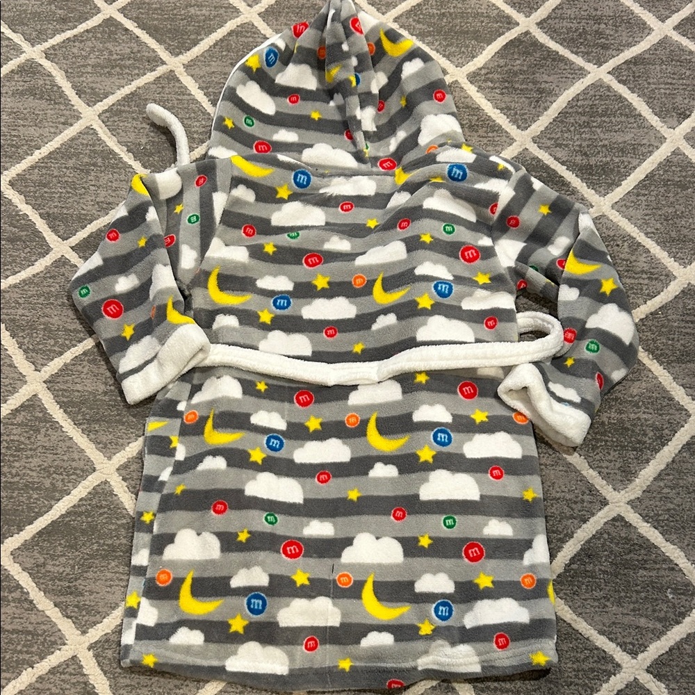 M&M Gray Hooded Kid’s Robe with M&M Pattern - Picture 10 of 10
